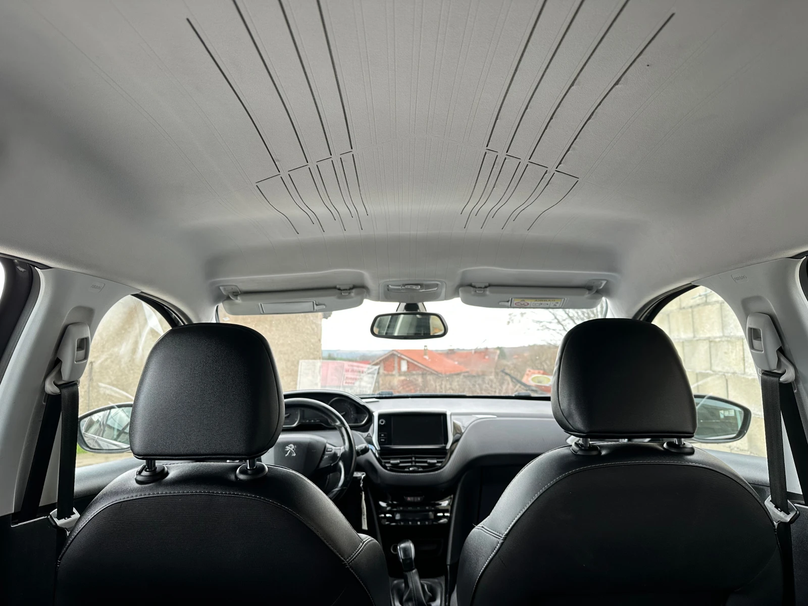 Peugeot 2008 1.6 Blue-HDi Allure История, снимка 17 - Автомобили и джипове - 53938385