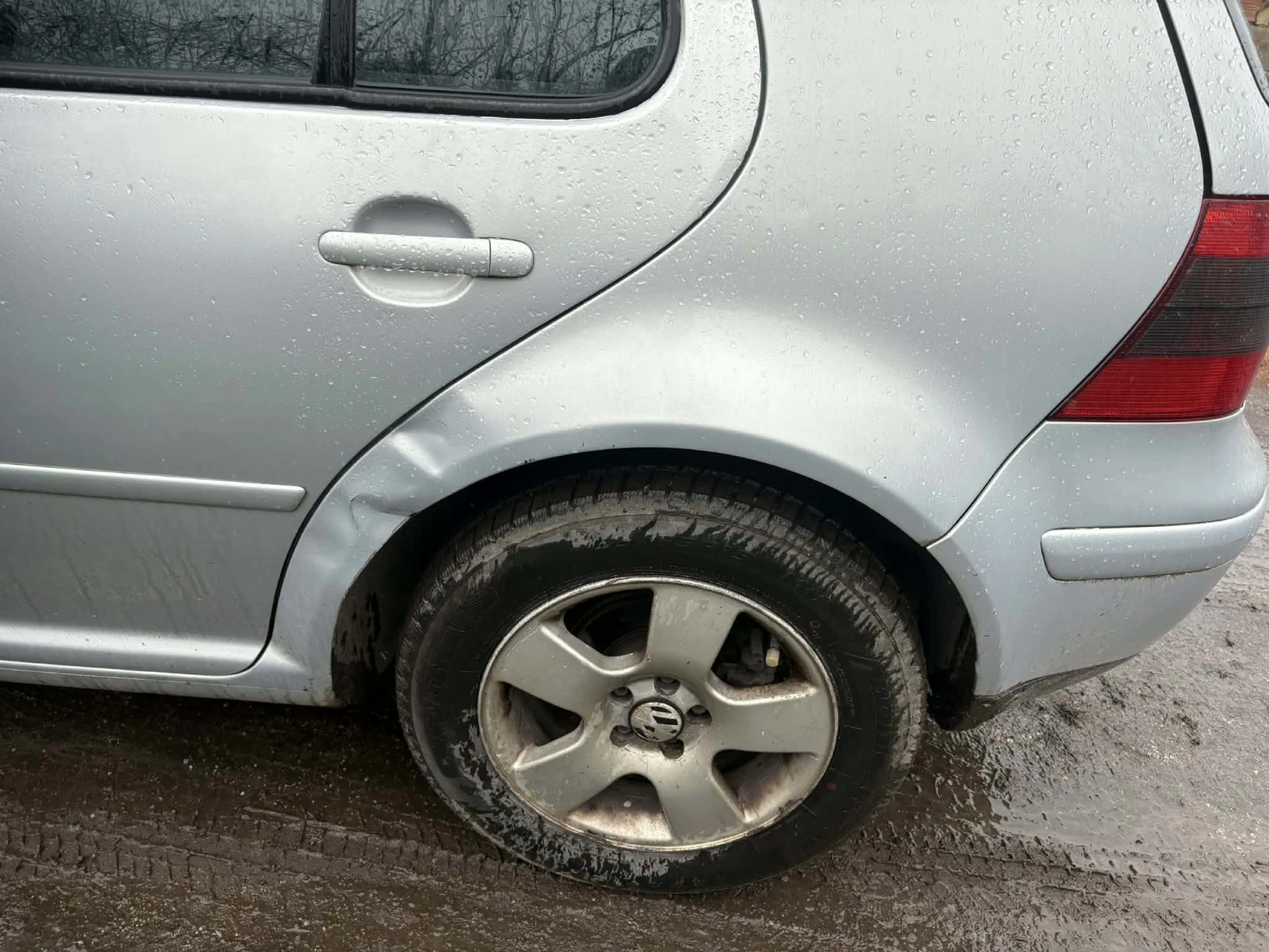 VW Golf, снимка 4 - Автомобили и джипове - 54015169