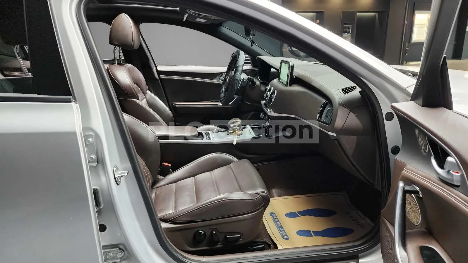 Kia Stinger GT* 3.3 TURBO* ОБДУХВАНЕ* 360 CAMS, снимка 10 - Автомобили и джипове - 54126753