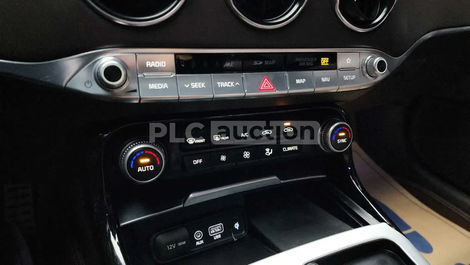 Kia Stinger GT* 3.3 TURBO* ОБДУХВАНЕ* 360 CAMS, снимка 15 - Автомобили и джипове - 54126753