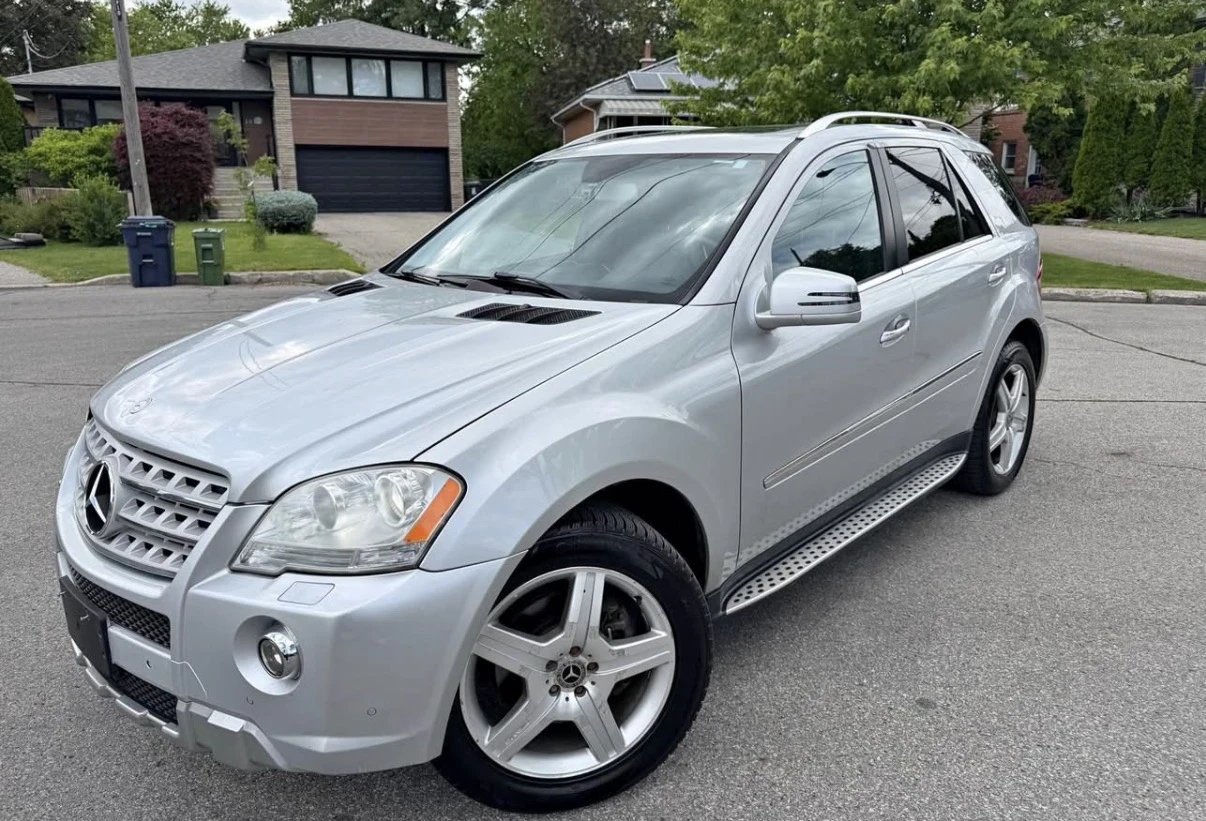 Mercedes-Benz ML 550 AMG * ОБДУХВАНЕ * KEYLESS * AIRMATIC * CARFAX * 