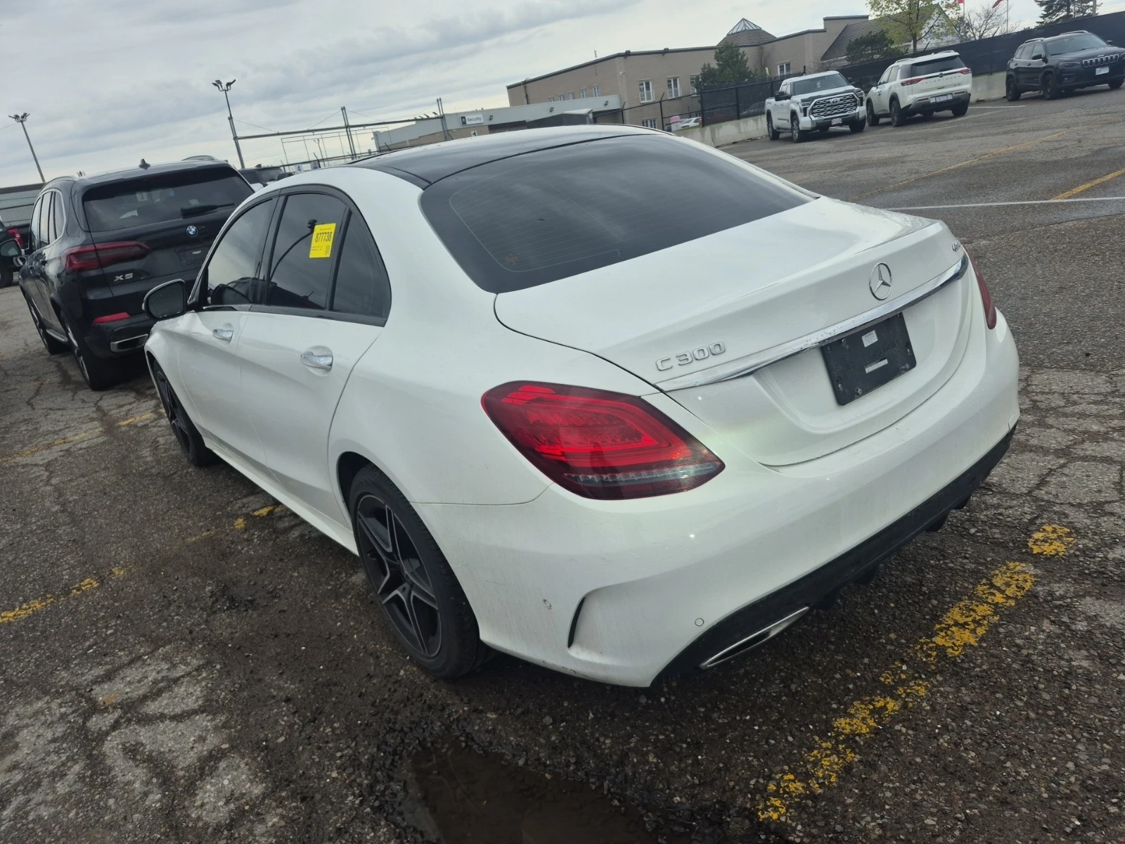 Mercedes-Benz C 300 AMG * * ПАНОРАМА * * CARFAX * * АВТО КРЕДИТ * * , снимка 4 - Автомобили и джипове - 54947502
