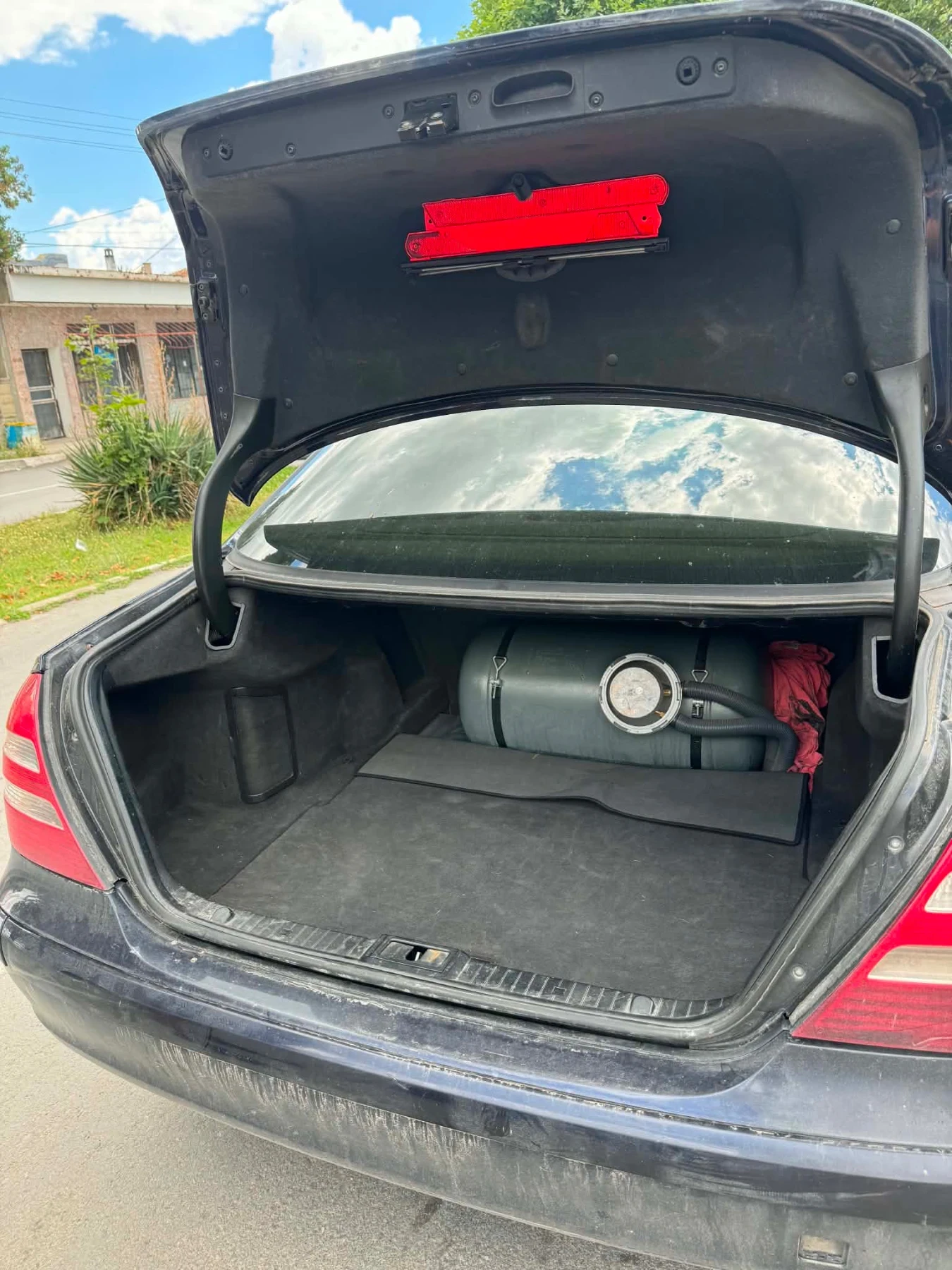Mercedes-Benz E 200 | Mobile.bg � ����������� 10
