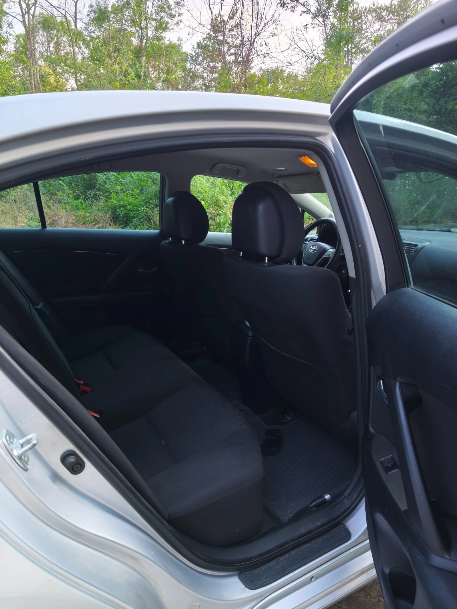 Toyota Avensis T27 | Mobile.bg � ����������� 6