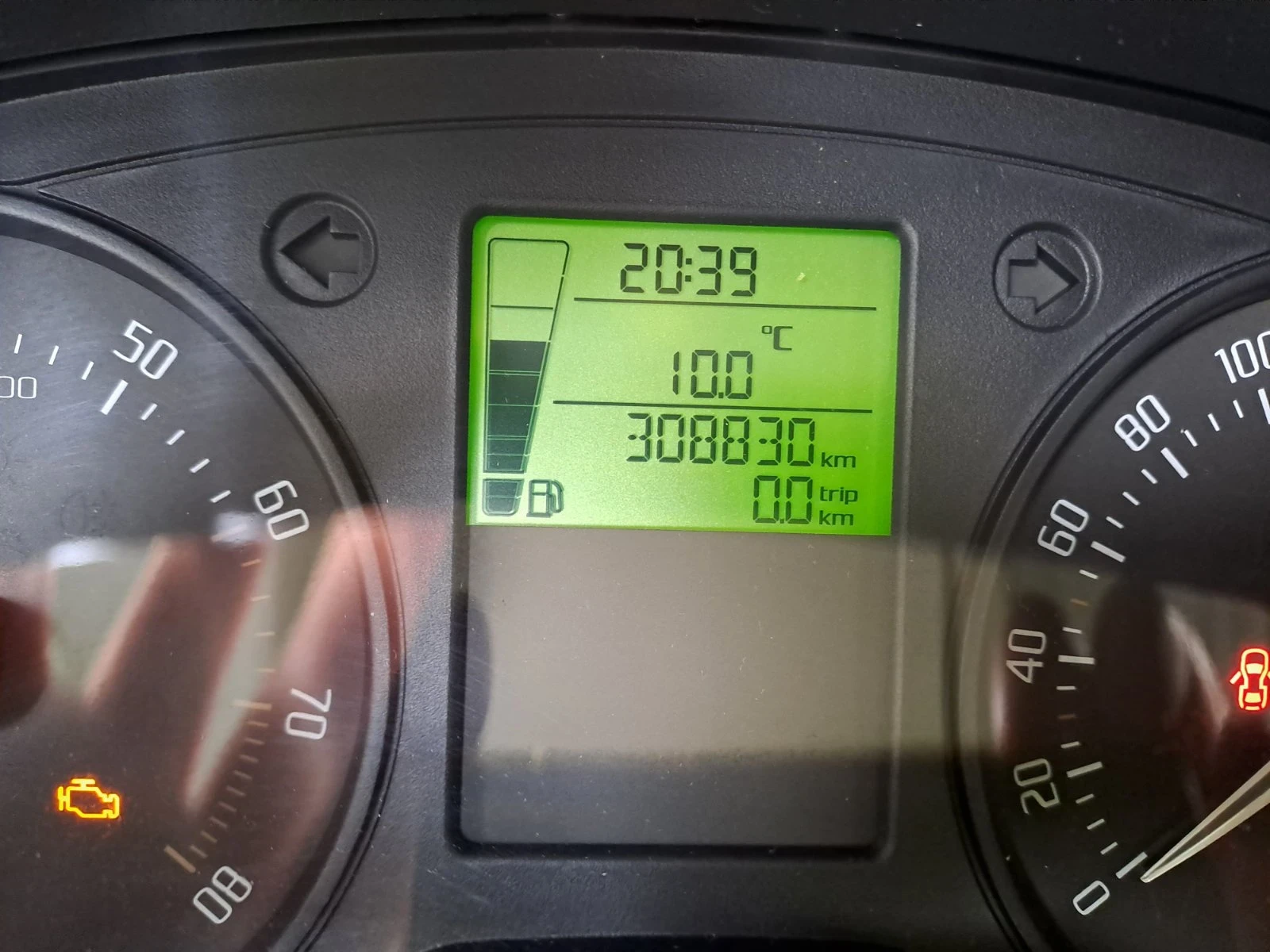 Skoda Fabia, снимка 2 - Автомобили и джипове - 55218081