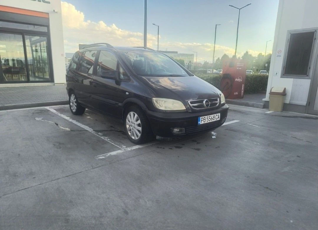 Opel Zafira 1.6, 101 коня, 7 местна, снимка 7 - Автомобили и джипове - 55997663