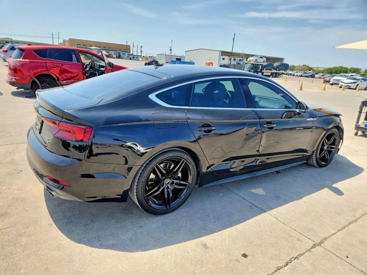 Audi A5  S Line / Обдухване / B&O / Carfax / Автокредит , снимка 3 - Автомобили и джипове - 56210633