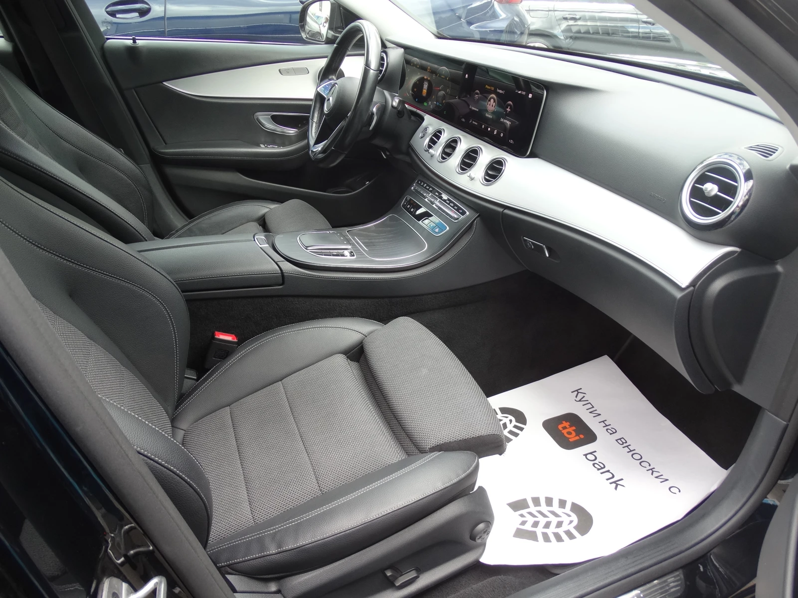 Mercedes-Benz E 220 4-Matic/DIGITAL/9gt/DISTRONIK/FACE, снимка 11 - Автомобили и джипове - 56212986