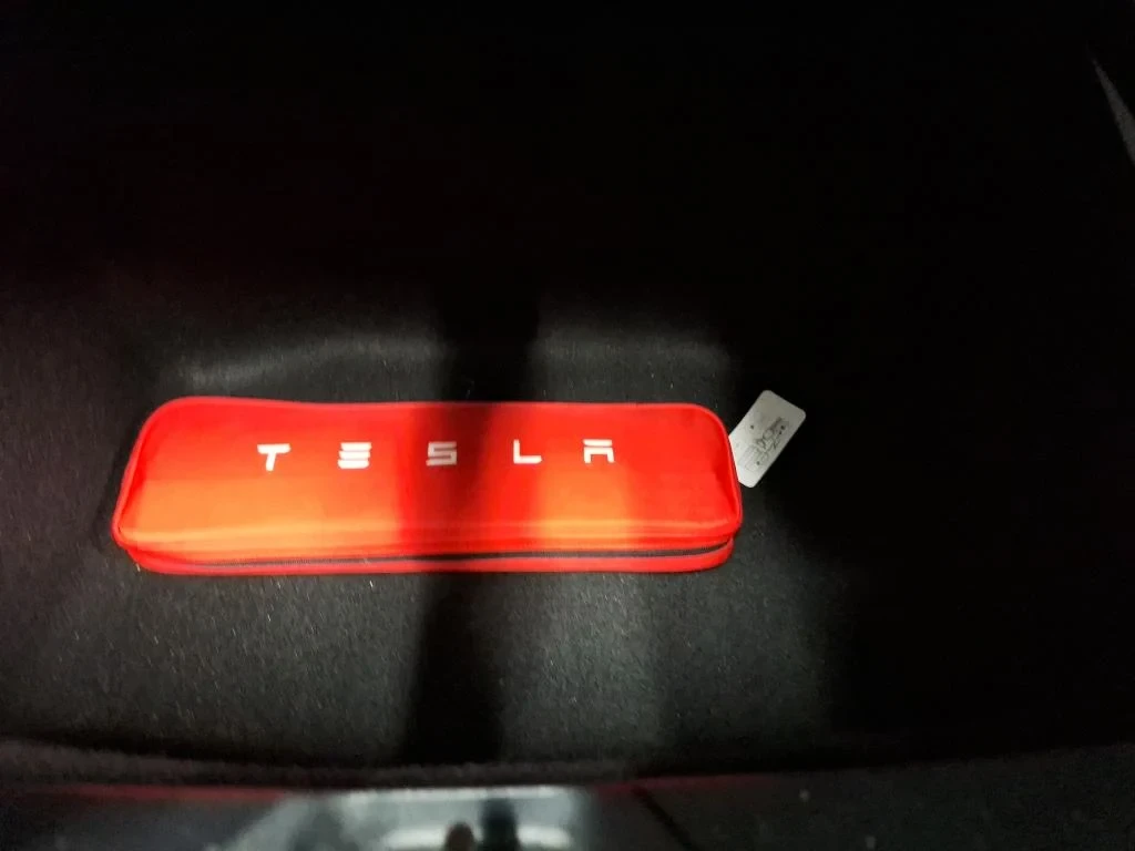 Tesla Model 3 Long Range Dual Motor Pano LED Navi Leather , снимка 12 - Автомобили и джипове - 56323991