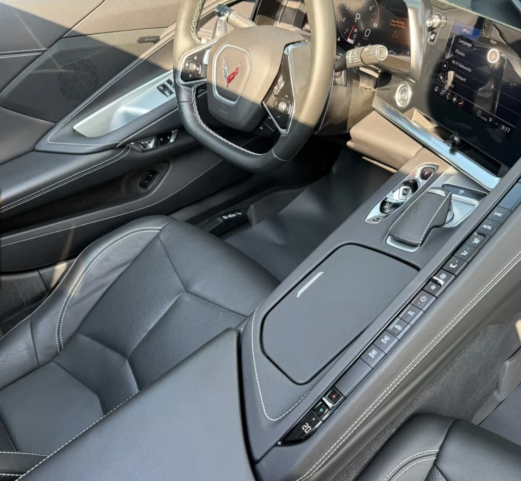 Chevrolet Corvette C8 / STINGREY / LT1 / Камера / BOSE, снимка 15 - Автомобили и джипове - 56514019