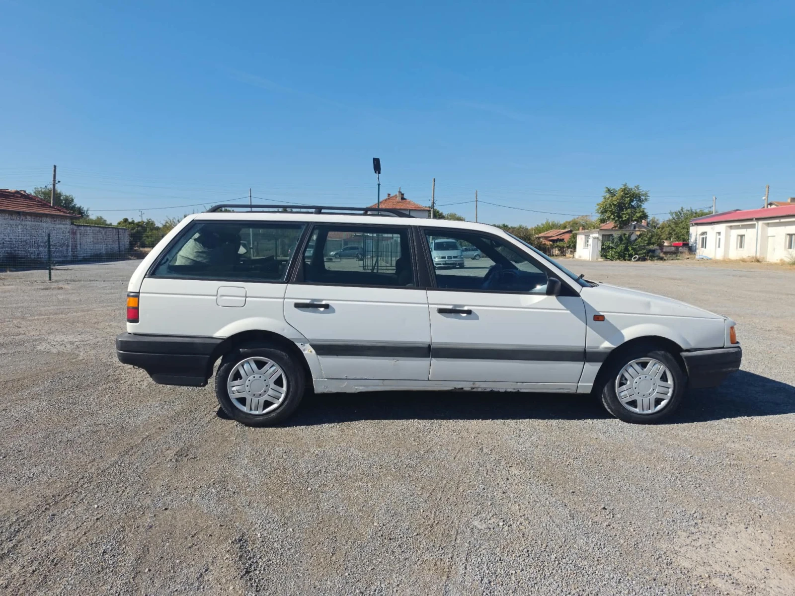 VW Passat 1.6, снимка 5 - Автомобили и джипове - 56747302