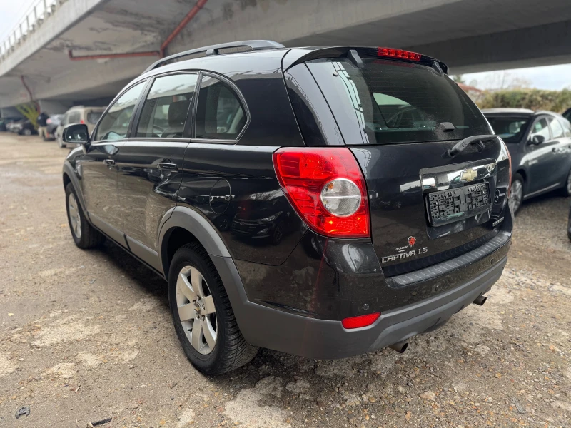 Chevrolet Captiva 2.4i-7 места-2010-ГАЗ, снимка 3 - Автомобили и джипове - 47622823