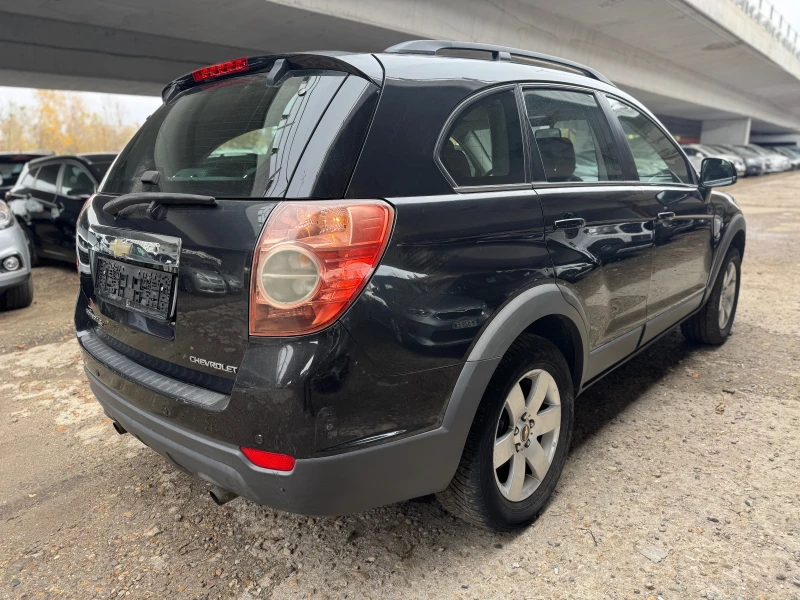 Chevrolet Captiva 2.4i-7 места-2010-ГАЗ, снимка 3 - Автомобили и джипове - 47622823