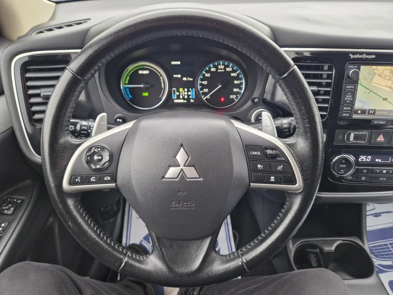 Mitsubishi Outlander 2.0 PHEV 4WD, снимка 14 - Автомобили и джипове - 52708815