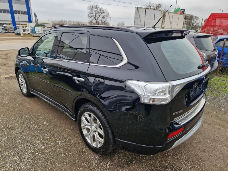 Mitsubishi Outlander 2.0 PHEV 4WD, снимка 5 - Автомобили и джипове - 52708815