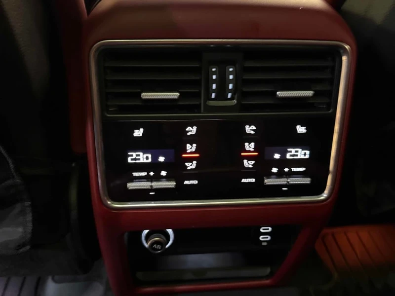 Porsche Cayenne 2020 E Hybrid * CARFAX * БЕЗ ПЪРВОНАЧАЛНА ВНОСКА, снимка 16 - Автомобили и джипове - 52793859