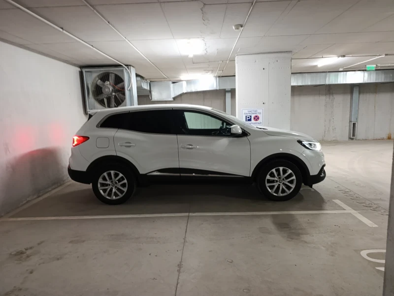 Renault Kadjar 2017 г. 4x4 131 к.с., снимка 2 - Автомобили и джипове - 53089630