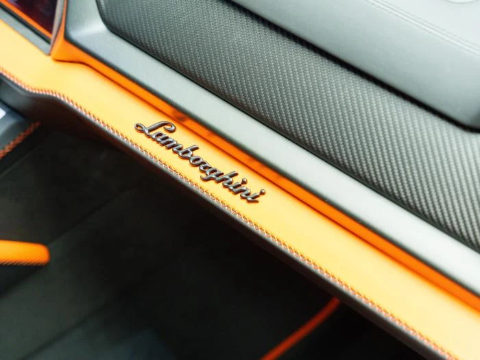 Lamborghini Urus SE* V8* B&O* 360CAM* PANO* ������*  | Mobile.bg � ����������� 17