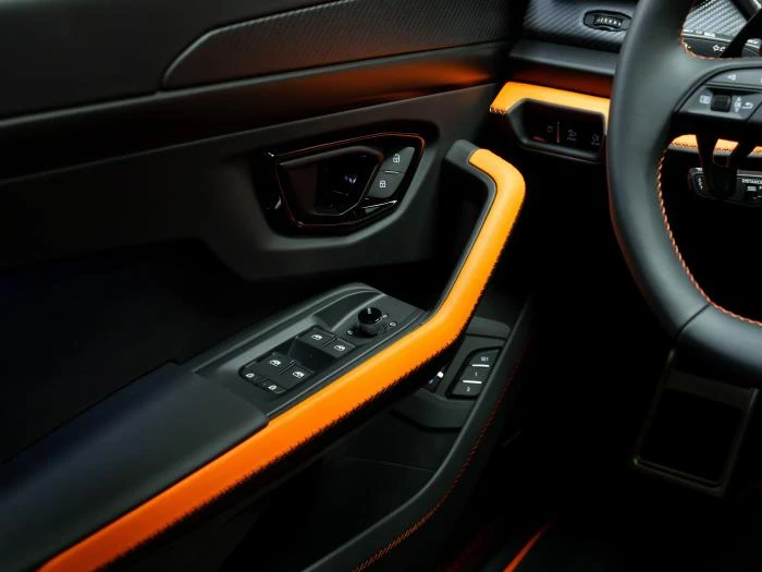 Lamborghini Urus SE* V8* B&O* 360CAM* PANO* ������*  | Mobile.bg � ����������� 12