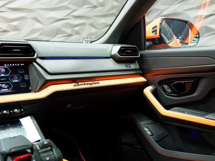 Lamborghini Urus SE* V8* B&O* 360CAM* PANO* ������*  | Mobile.bg � ����������� 14