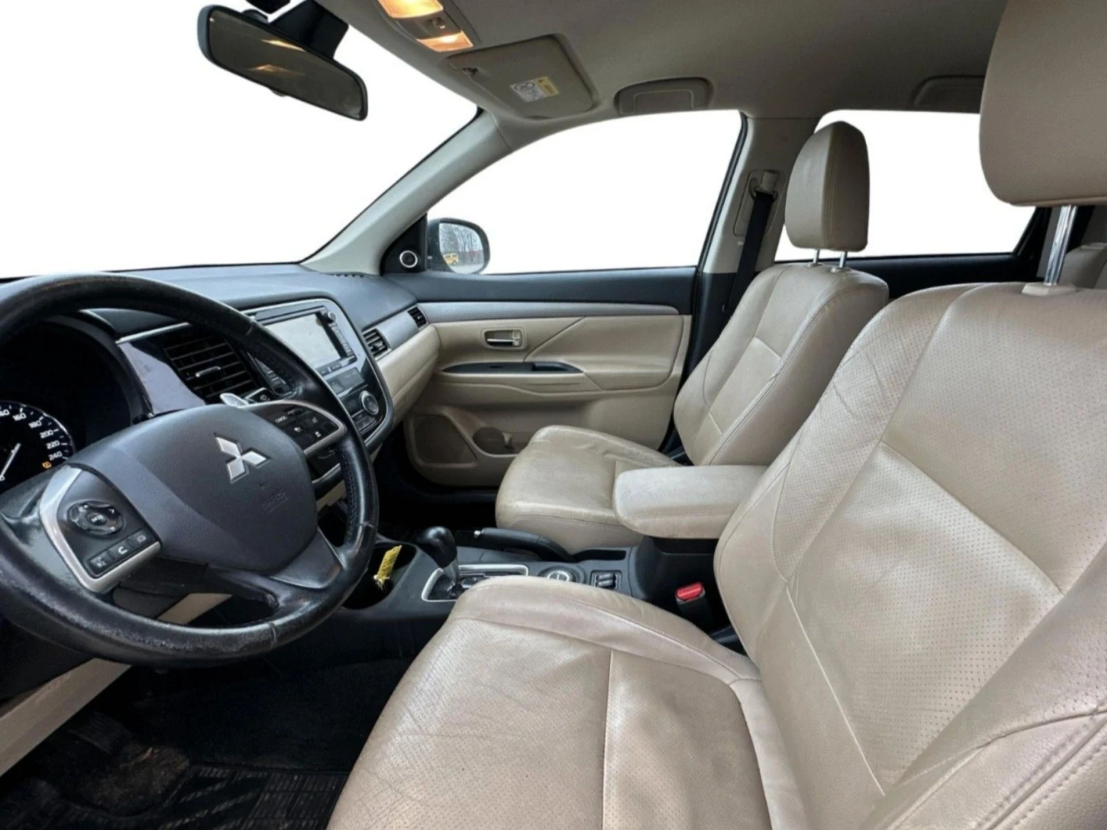 Mitsubishi Outlander AWD / 2.3d / Automatic / Всички екстри  - изображение 10