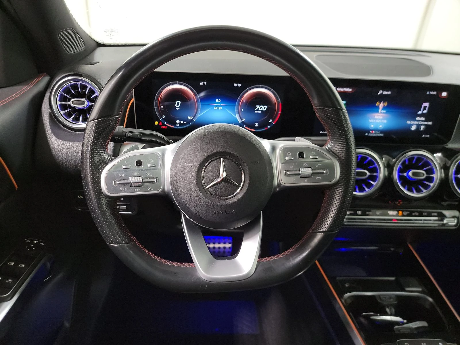 Mercedes-Benz GLB 4MATIC/AMG LINE/CARBON/PANO - изображение 9