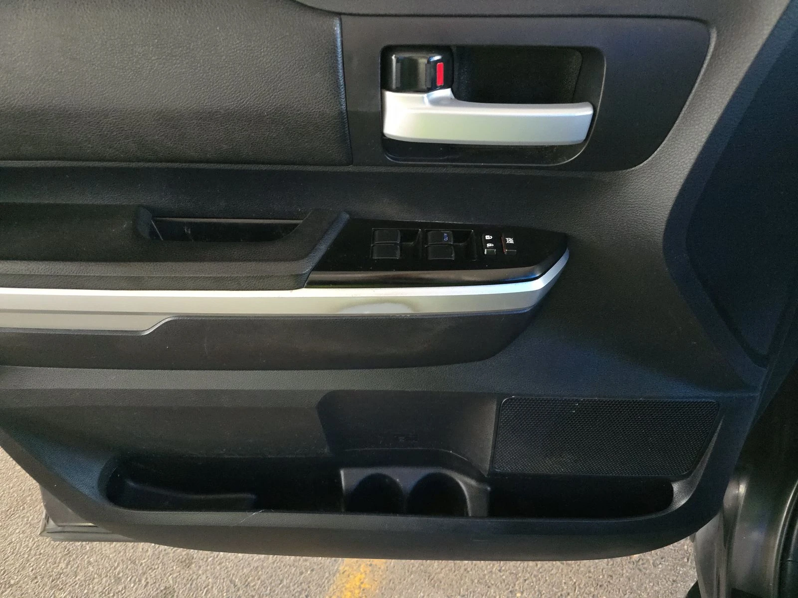 Toyota Tundra 5.7 HEMI* SR5 Extended Cab Medium Bed | Mobile.bg   14