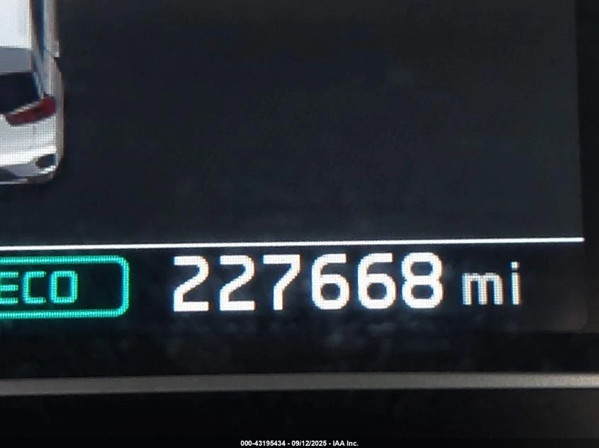 Kia Niro 1.6L I-4 DI, DOHC, VVT, 104HP Front Wheel Drive - изображение 8