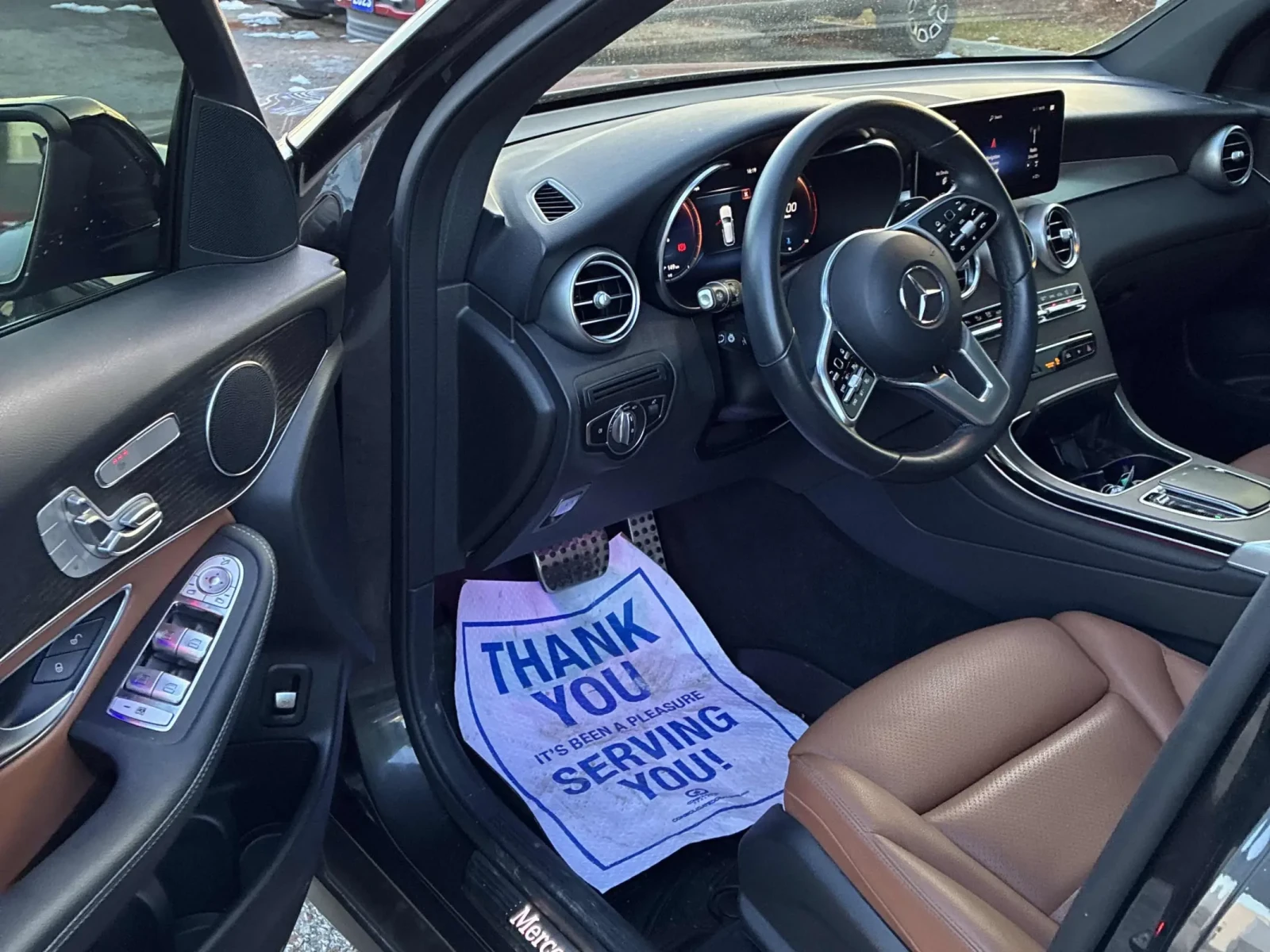 Mercedes-Benz GLC 300 * CARFAX * БЕЗ ПЪРВОНАЧАЛНА ВНОСКА - изображение 7