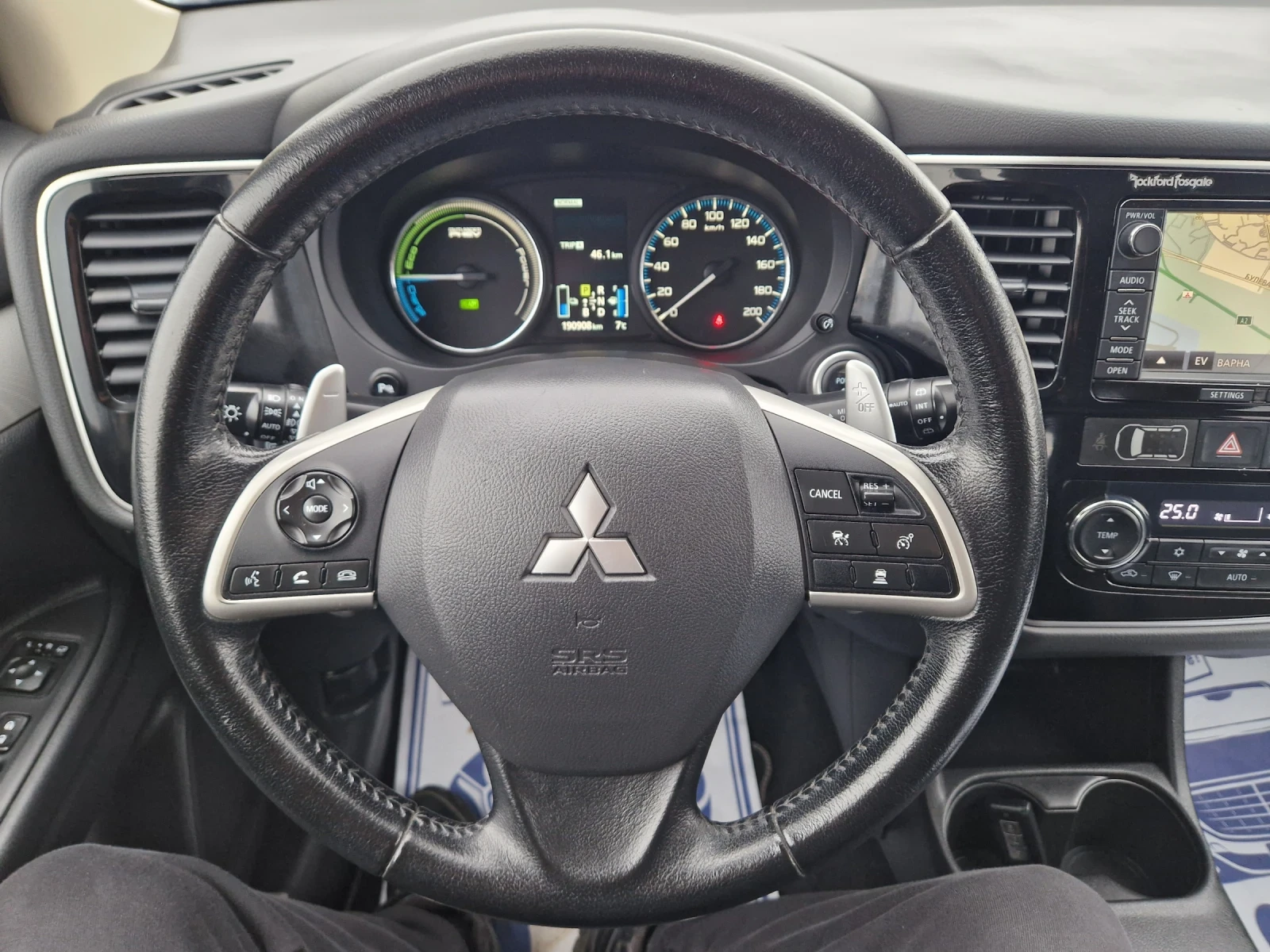 Mitsubishi Outlander 2.0 PHEV 4WD | Mobile.bg � ����������� 14