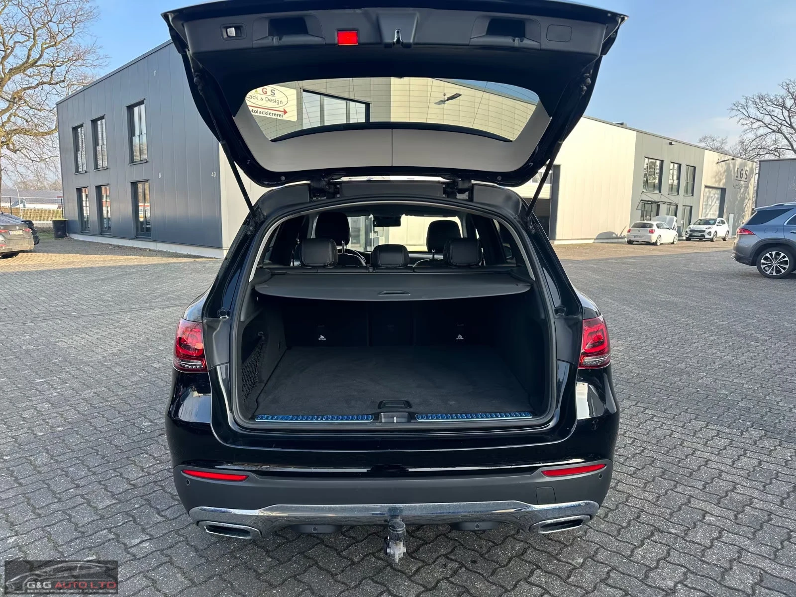Mercedes-Benz GLC 300 d/4MATIC/245HP/MEMO/360/LED/DISTR./ACC/CPLAY/851g | Mobile.bg � ����������� 12