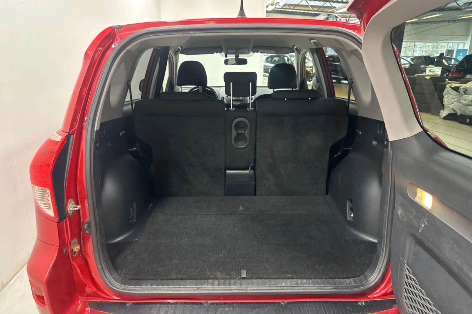 Toyota Rav4 D4-D, снимка 12 - Автомобили и джипове - 54288340