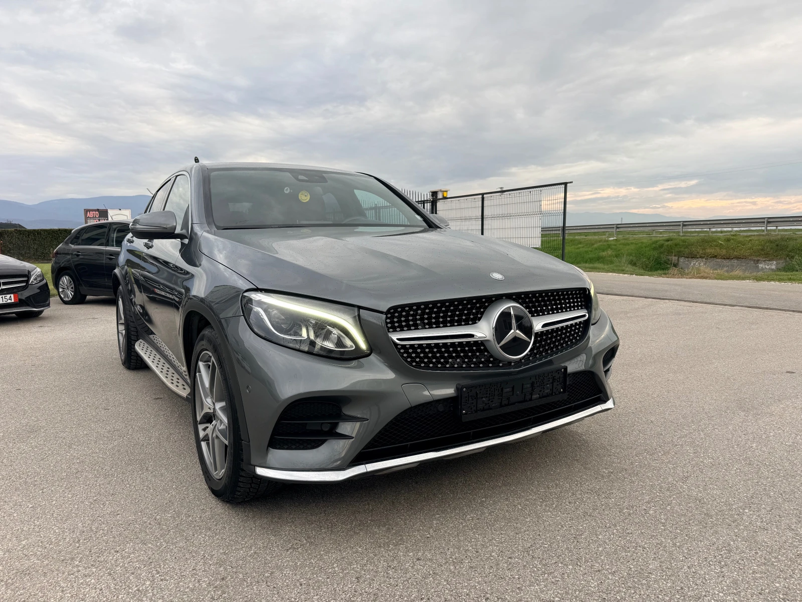 Mercedes-Benz GLC 220 COUPE / EDITION 1 AMG /9G/ 4MATIC /NIGHT PACK/ , снимка 7 - Автомобили и джипове - 54540774