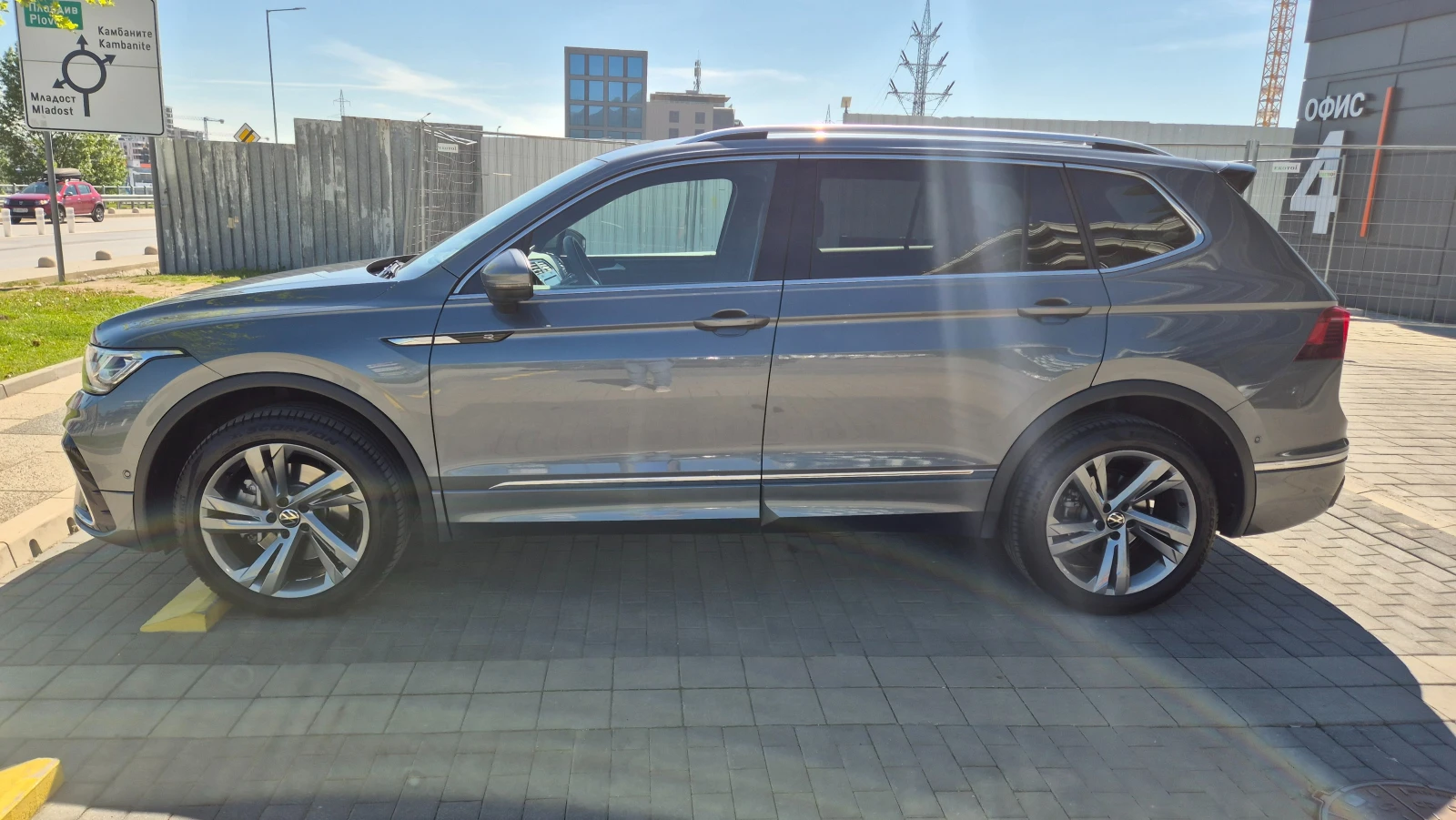 VW Tiguan Allspace, снимка 4 - Автомобили и джипове - 54549038