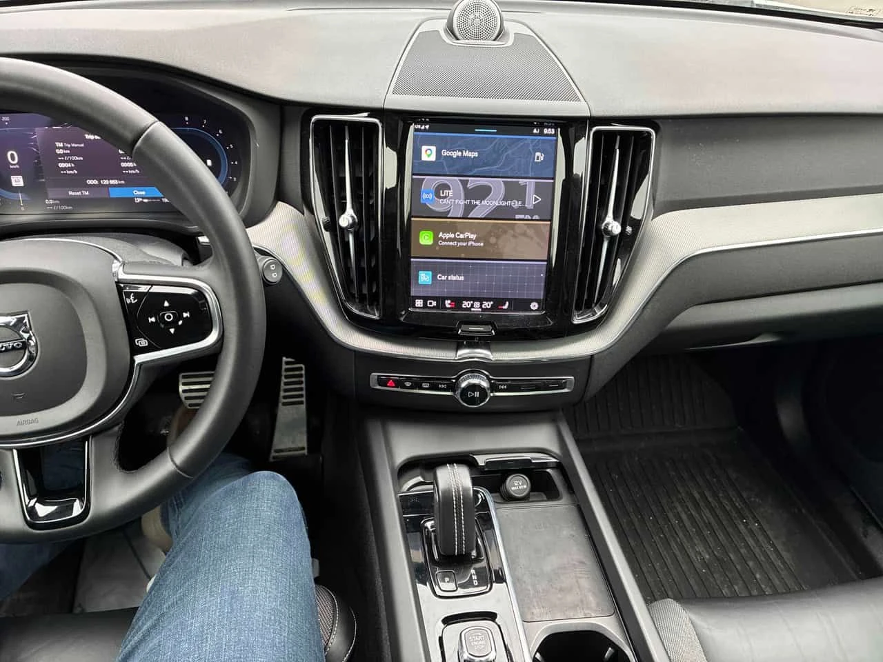 Volvo XC60 * R Design * АВТОКРЕДИТ БЕЗ ПЪРВОНАЧАЛНА ВНОСКА* , снимка 9 - Автомобили и джипове - 54810376