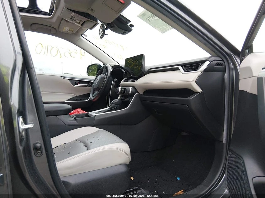 Toyota Rav4 2.5l Xle Premium, снимка 5 - Автомобили и джипове - 56041933