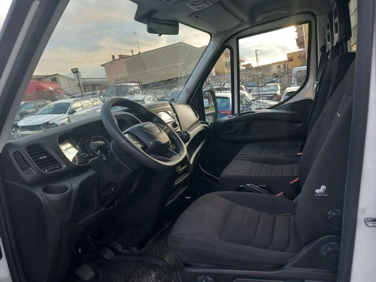 Iveco Daily 2.3 Фургон с падащ борд