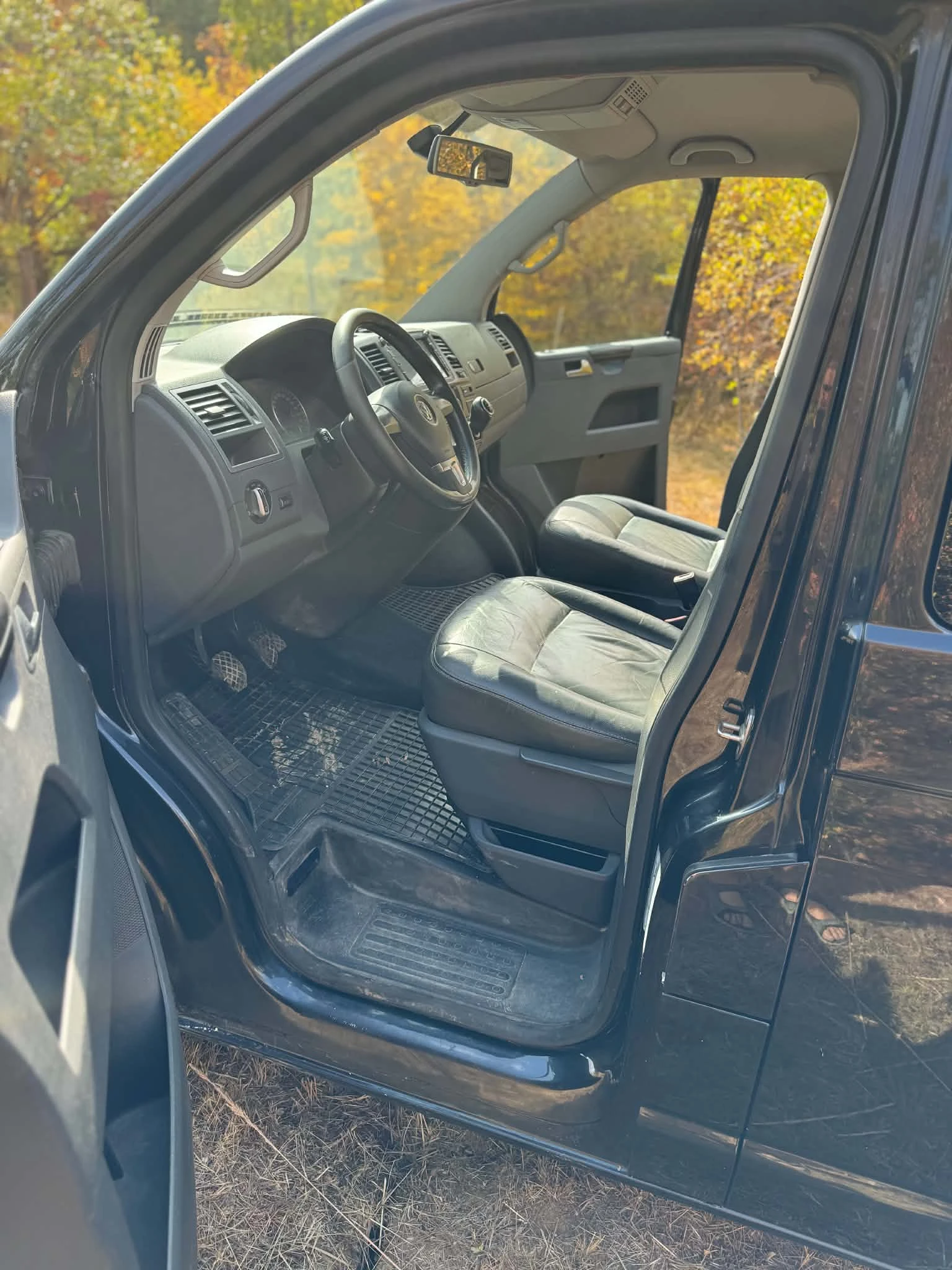 VW Caravelle, снимка 5 - Бусове и автобуси - 56462644