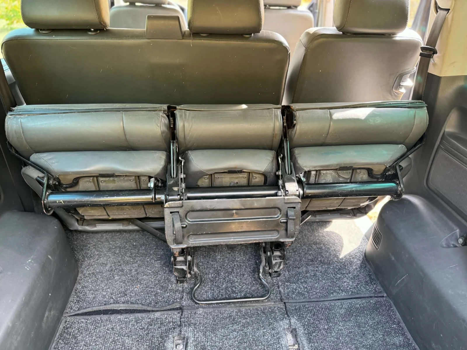 VW Caravelle, снимка 15 - Бусове и автобуси - 56462644
