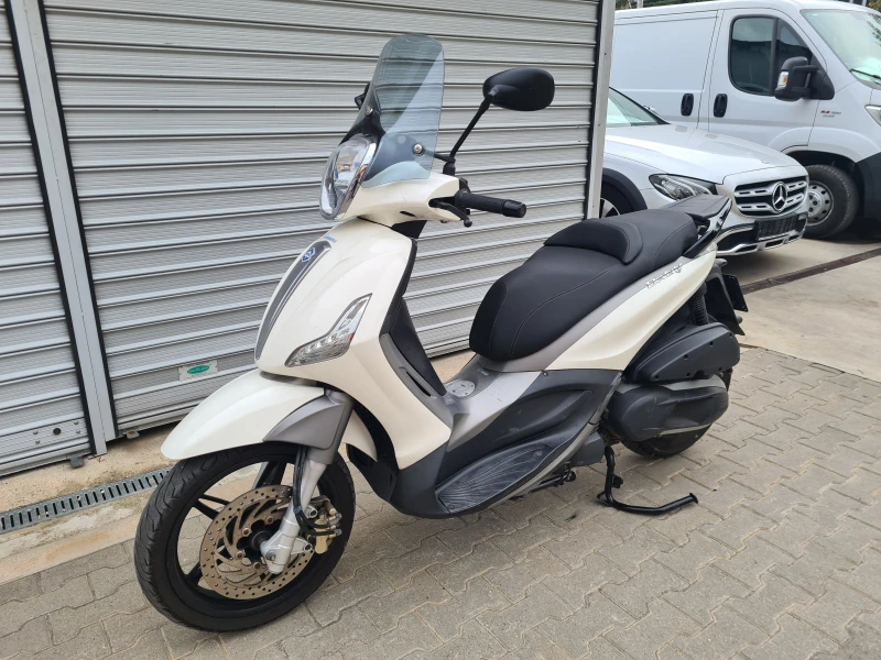 Piaggio Beverly 350ie, снимка 4 - Мотоциклети и мототехника - 51850442