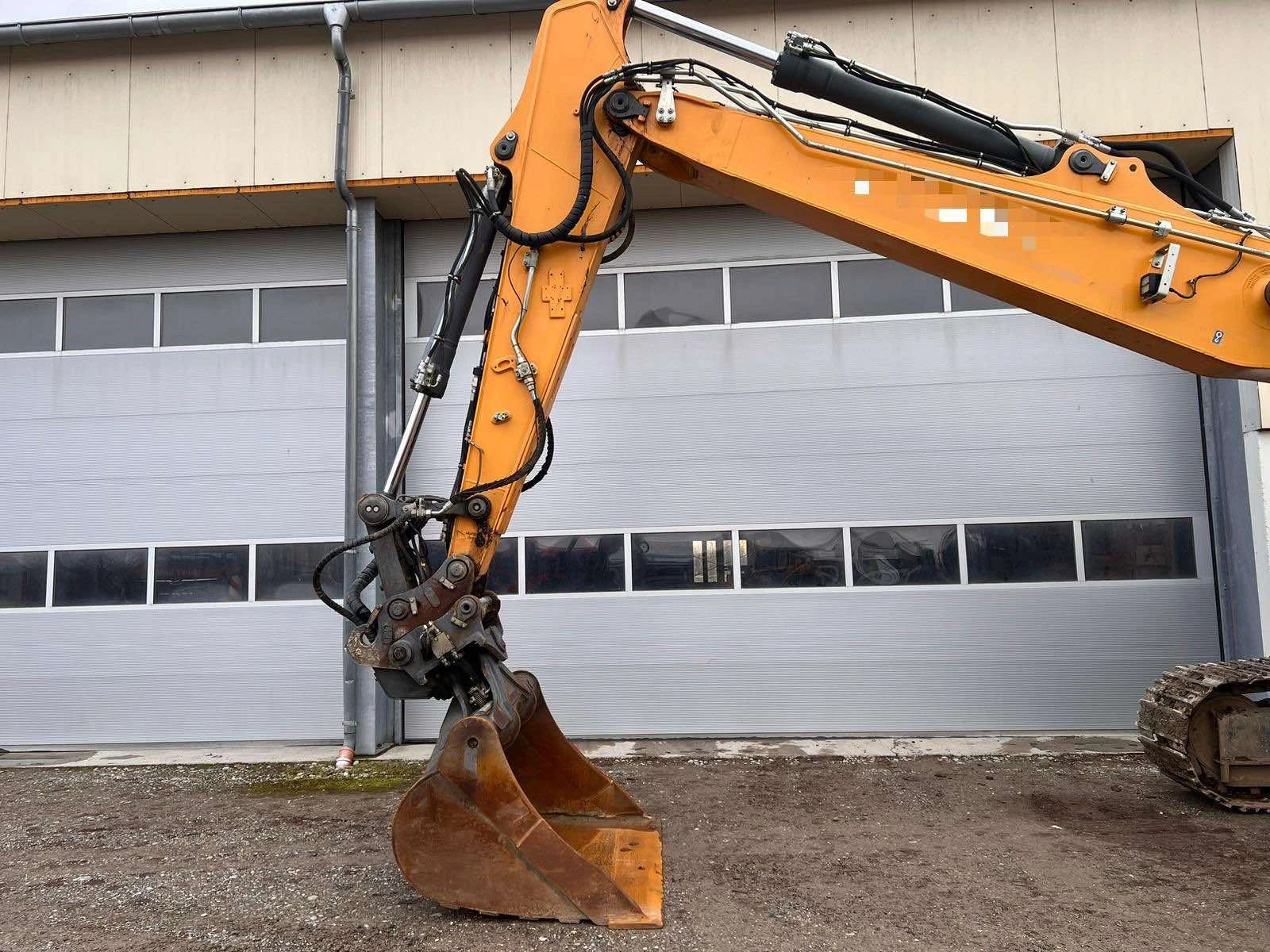  Liebherr 922 | Mobile.bg   11