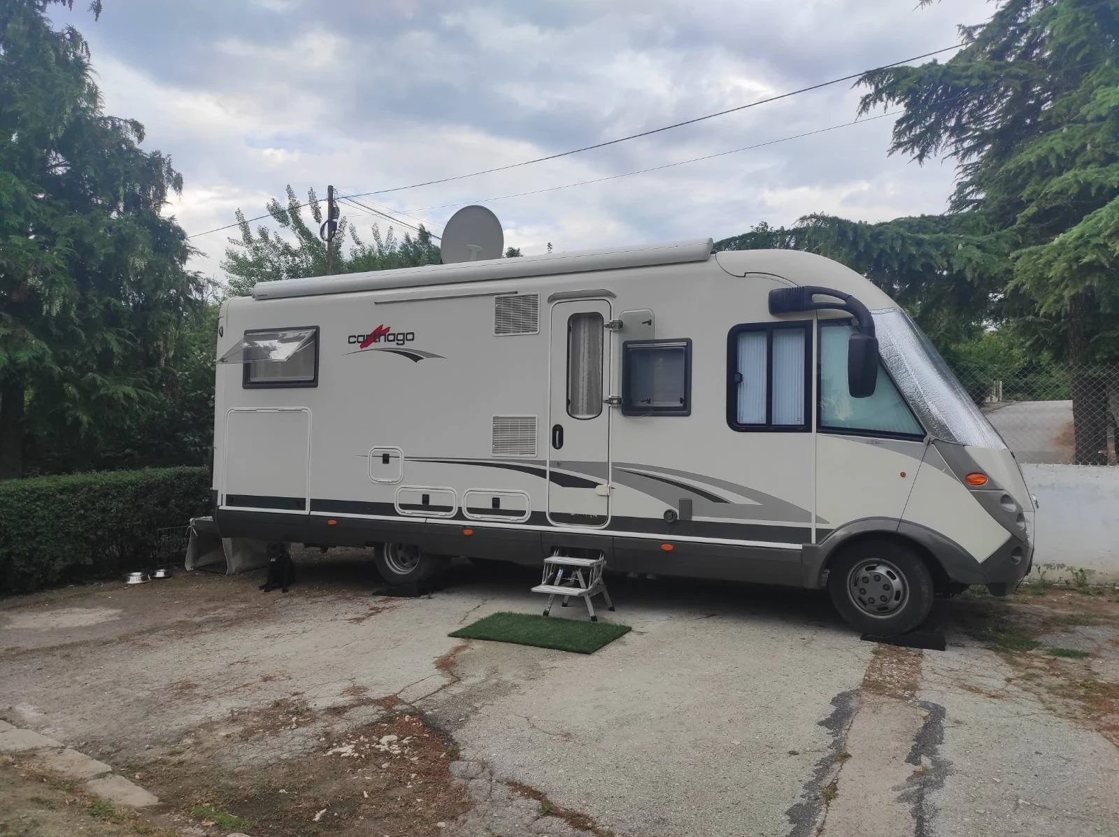 Кемпер Carthago Chic I51 S Plus IVECO 50C18 3.0d 16V 214kc, снимка 4 - Каравани и кемпери - 54562227