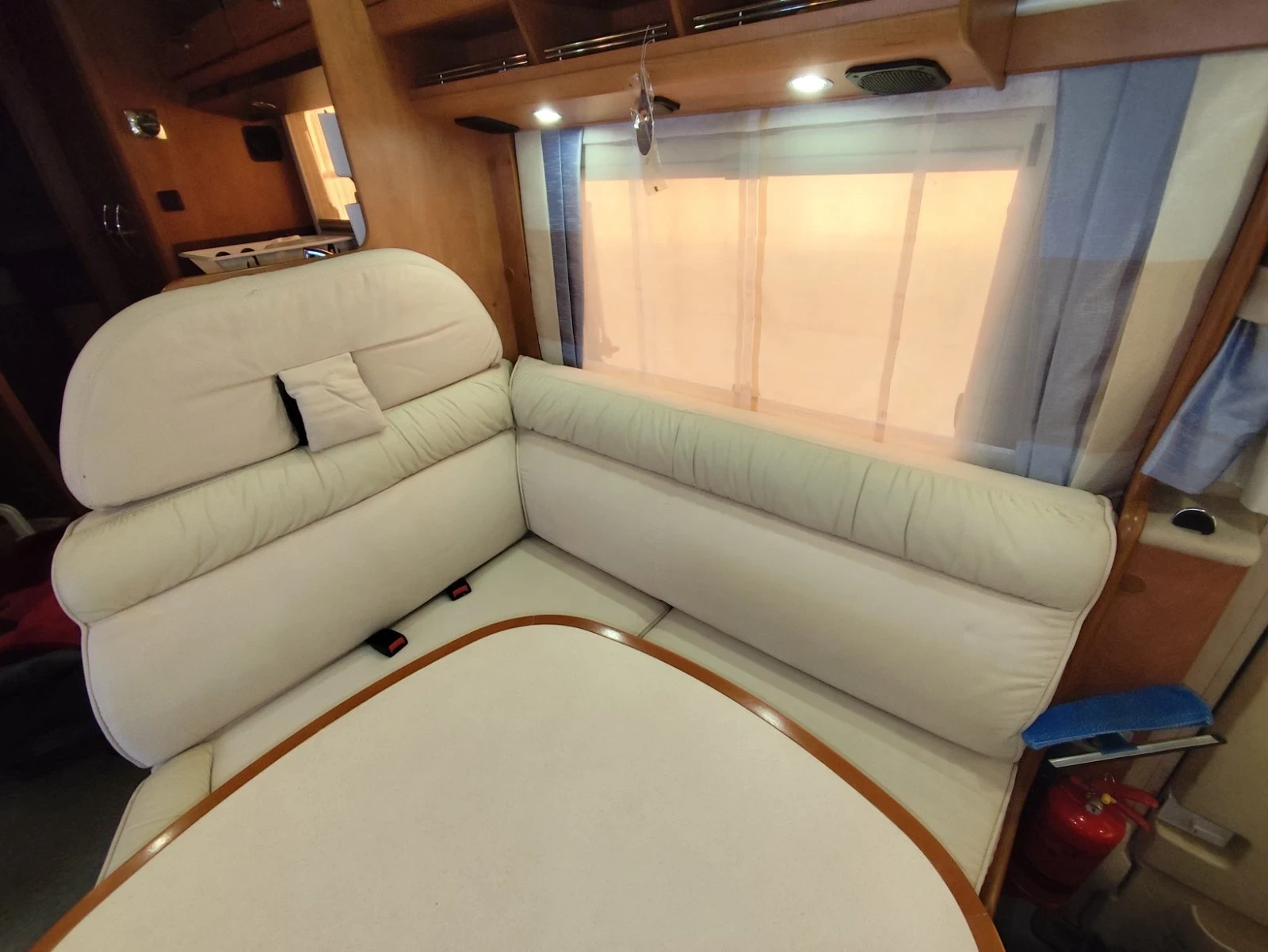 Кемпер Carthago Chic I51 S Plus IVECO 50C18 3.0d 16V 214kc