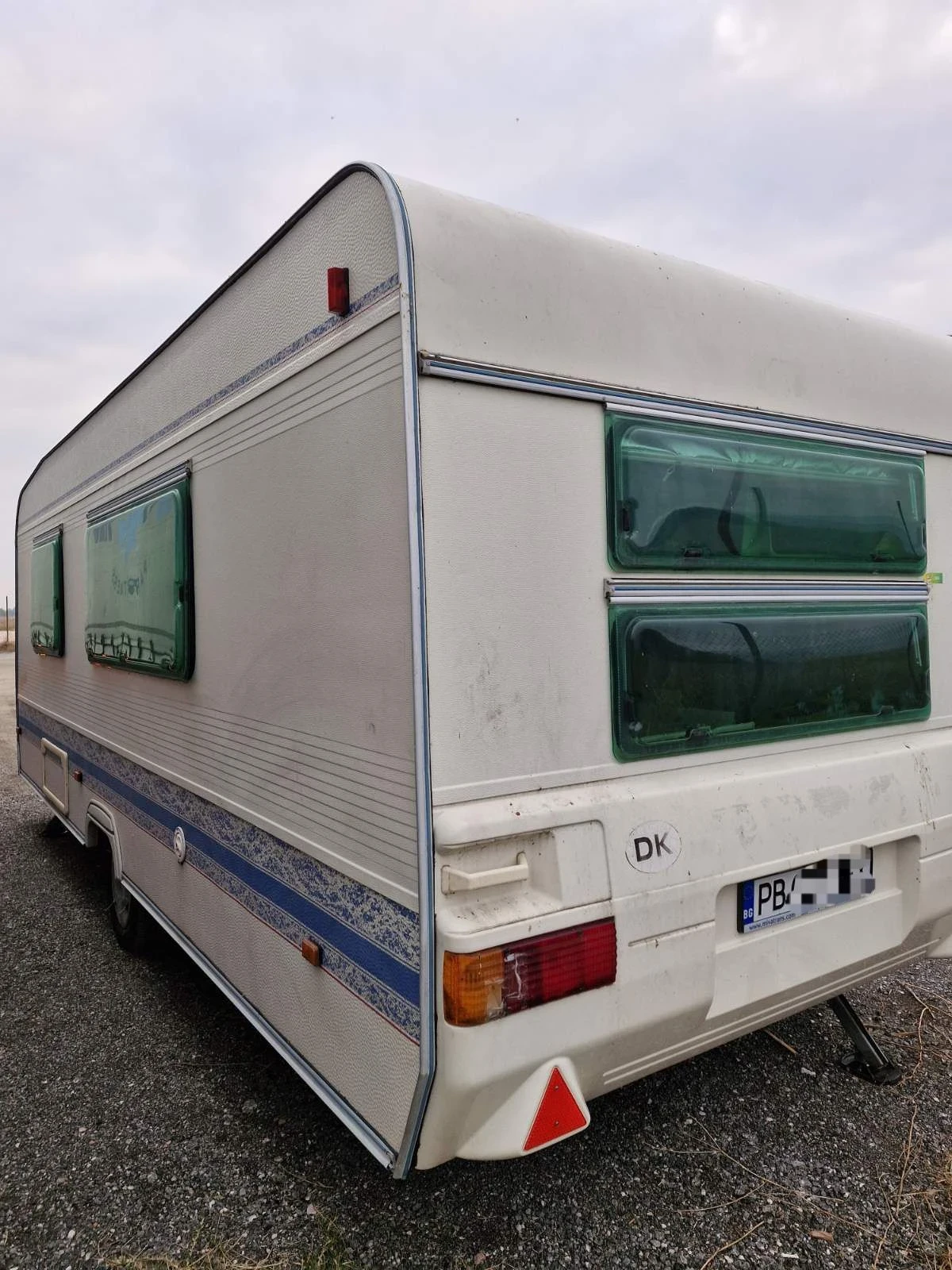 Каравана Adria Unica 542 , снимка 4 - Каравани и кемпери - 56681042