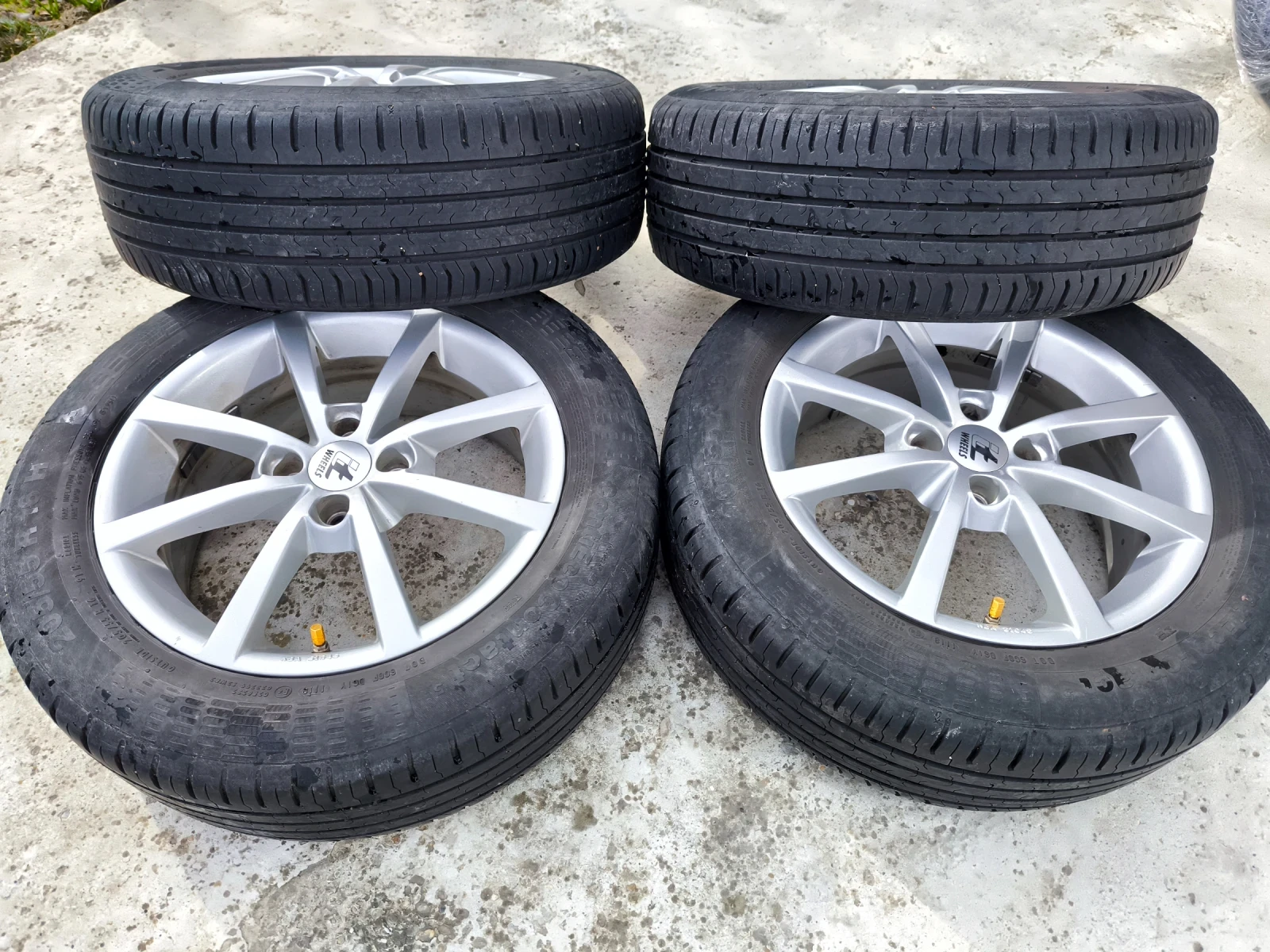 Гуми с джанти Continental 205/55R16, снимка 2 - Гуми и джанти - 53929217