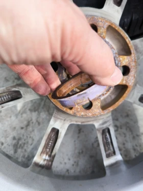 ���� � ������ 205/55R16 �� Dacia Sandero | Mobile.bg � ����� ������ 8