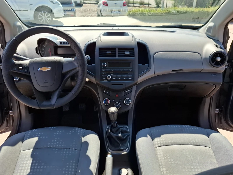 Chevrolet Aveo 1.2i/Клима/Euro5B, снимка 10 - Автомобили и джипове - 47364133