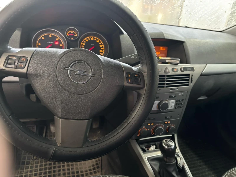 Opel Astra, снимка 7 - Автомобили и джипове - 47694549