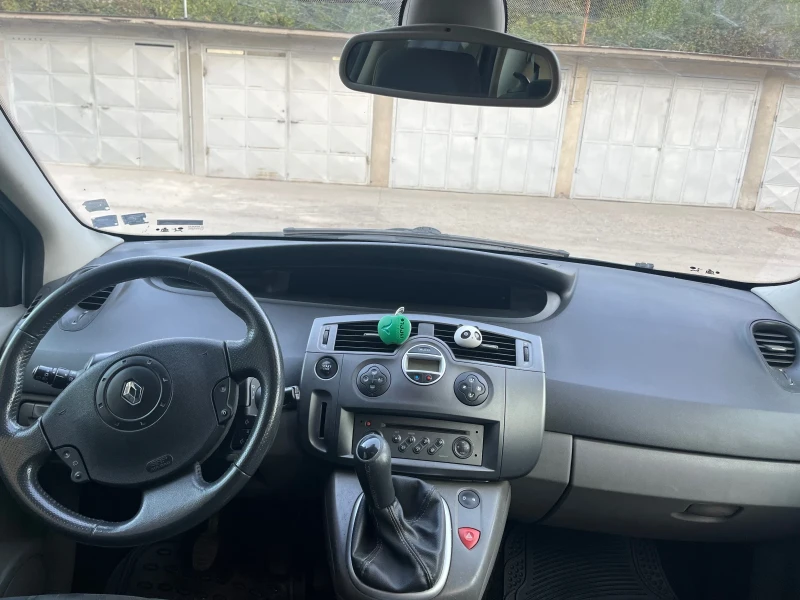 Renault Scenic, снимка 5 - Автомобили и джипове - 49170912