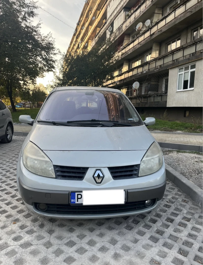 Renault Scenic, снимка 3 - Автомобили и джипове - 49170912